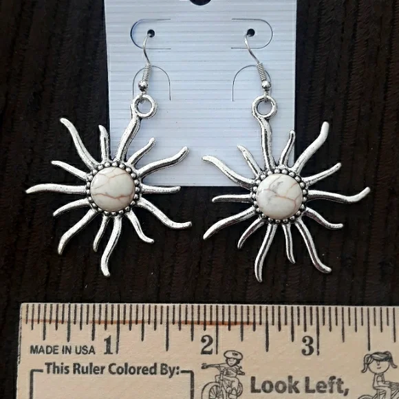 2x*Host Pick*Beautiful sun earrings - Picture 10 of 11